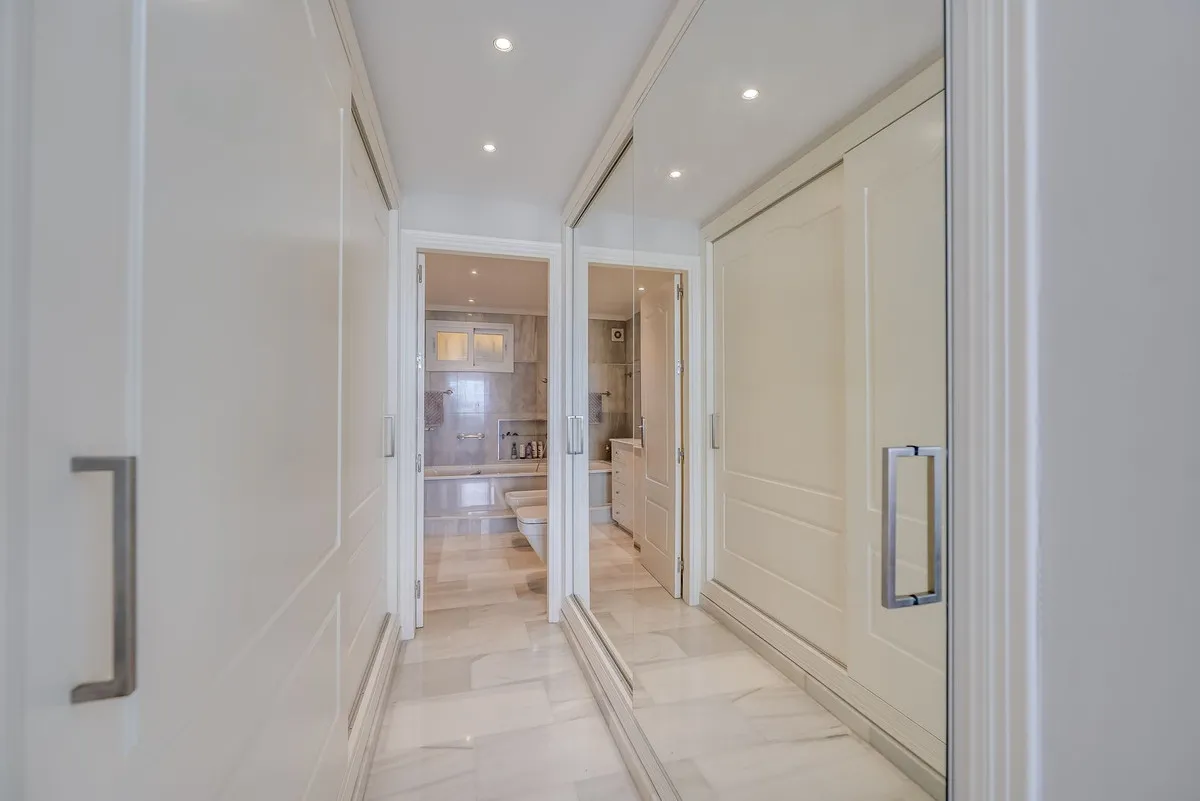 70c59de8-578f-4df9-8bb2-7dae3cc3adf5