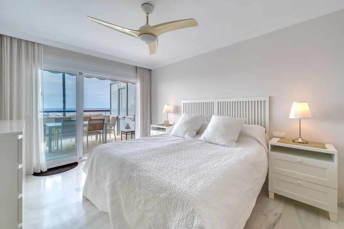 8c825727-b06f-4a9c-b02d-75aea667356d