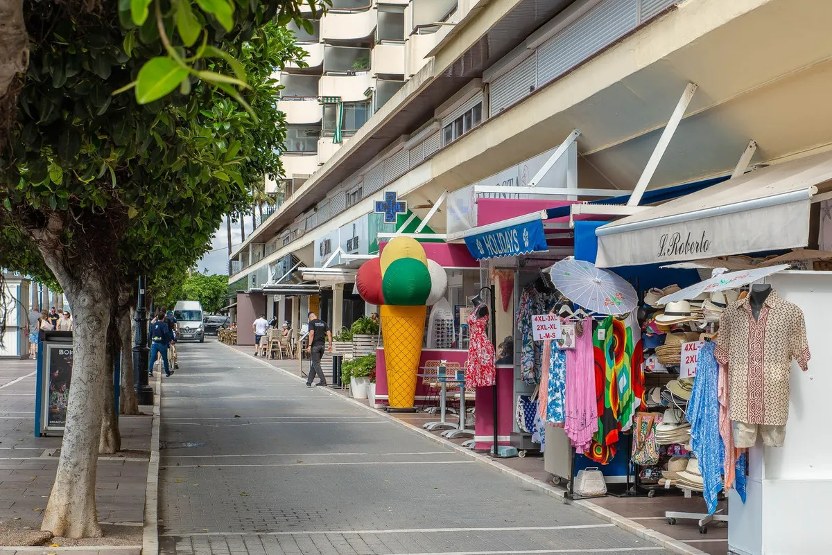 caa9ee8d-d68b-4784-8911-156bc7760a90