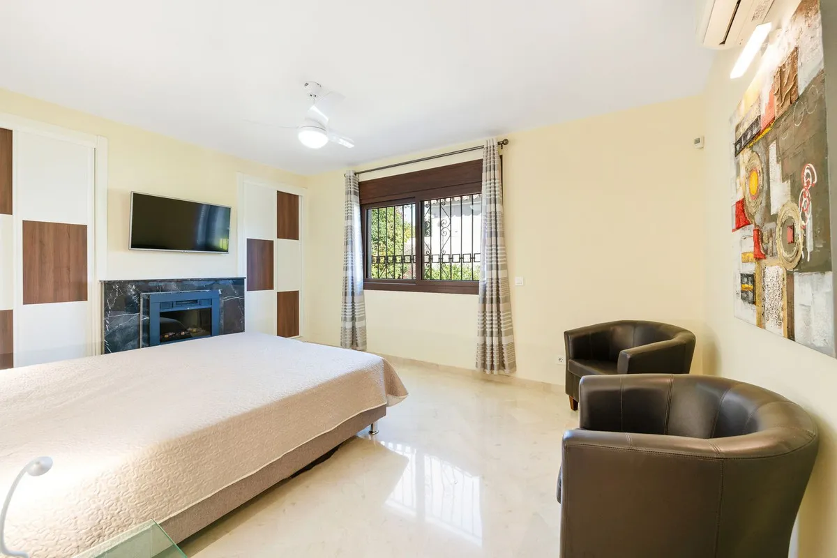 4bf2eefe-dee1-4bc7-9787-8f70fd14f1b6