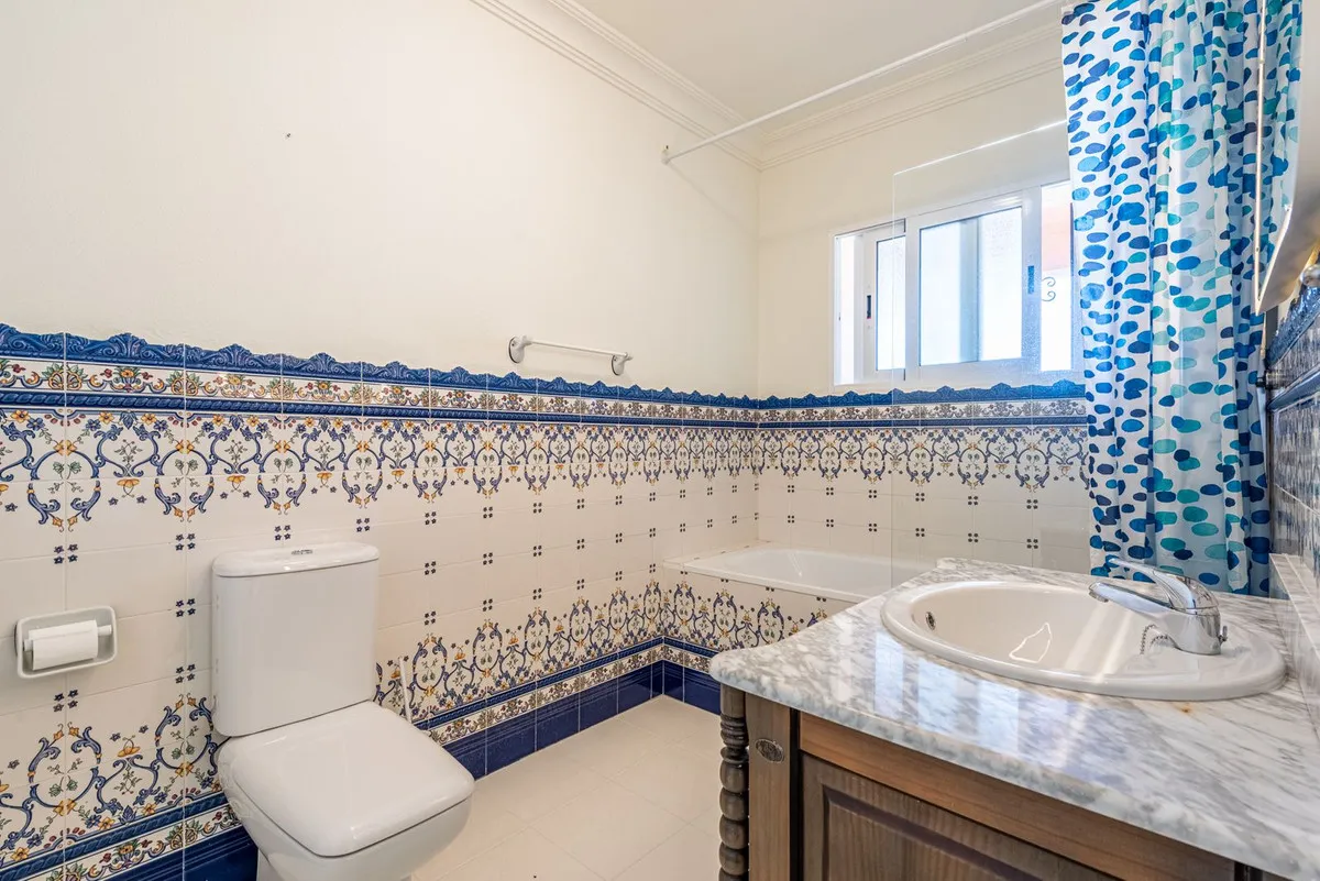 45e0e3b6-30f2-4d86-8583-d49be1842833