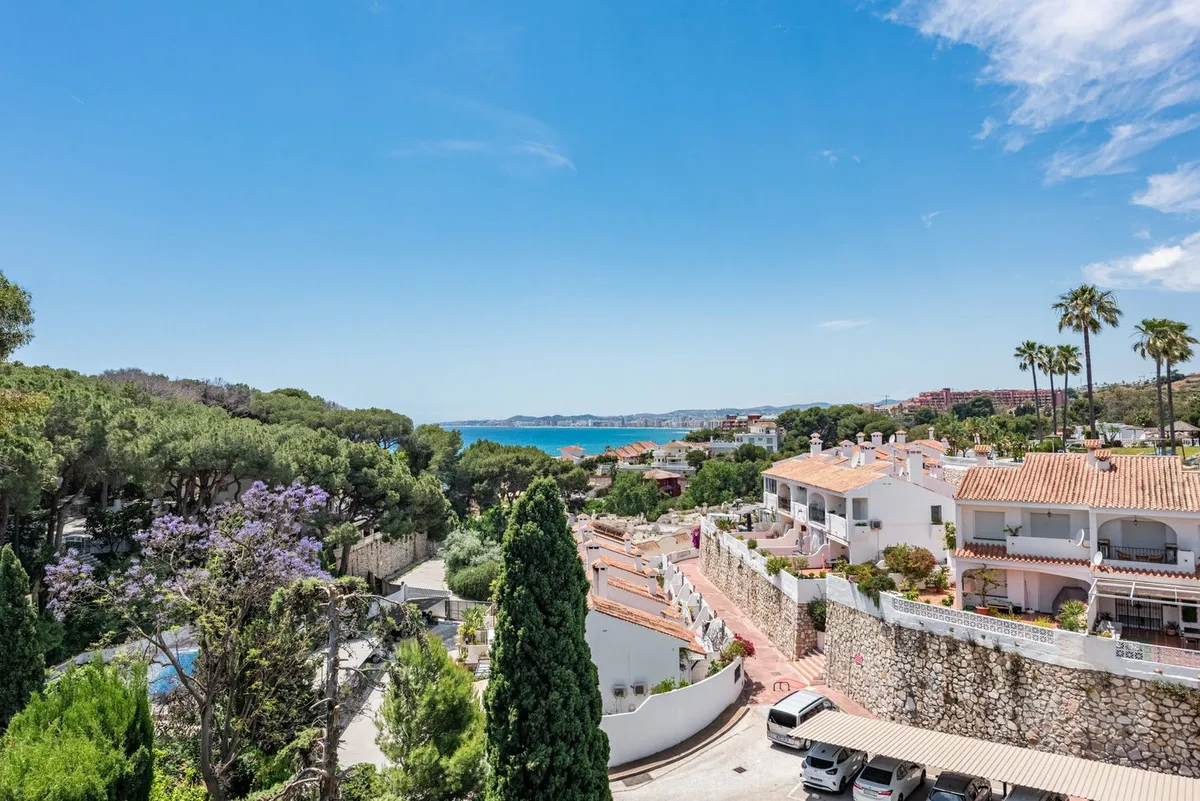 803dbb44-4487-45fc-9a3a-39f7732102cf