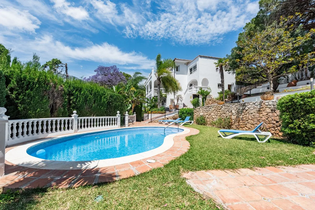 abdafcf1-a16e-4dd2-b8ca-2148c5e2b026