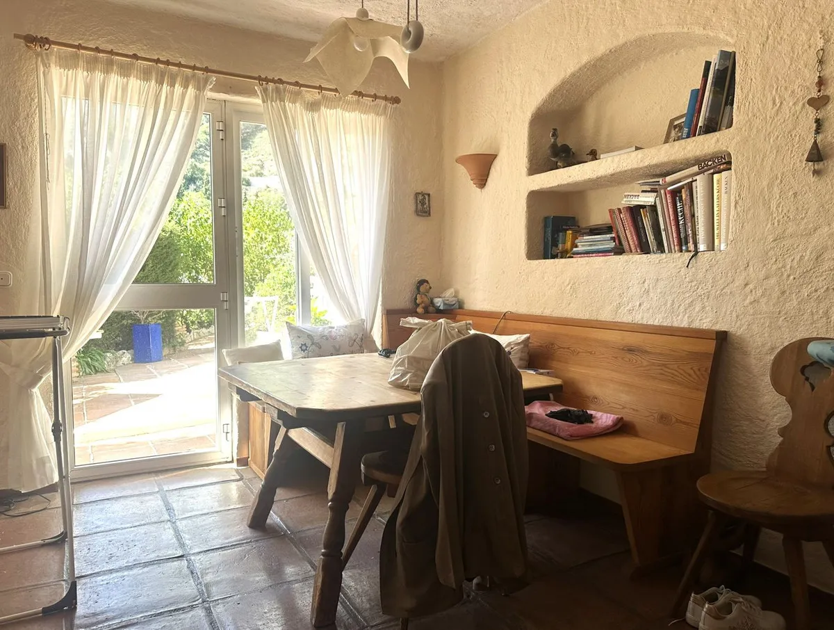 17516d94-1390-4d65-a8d1-1495b781128f