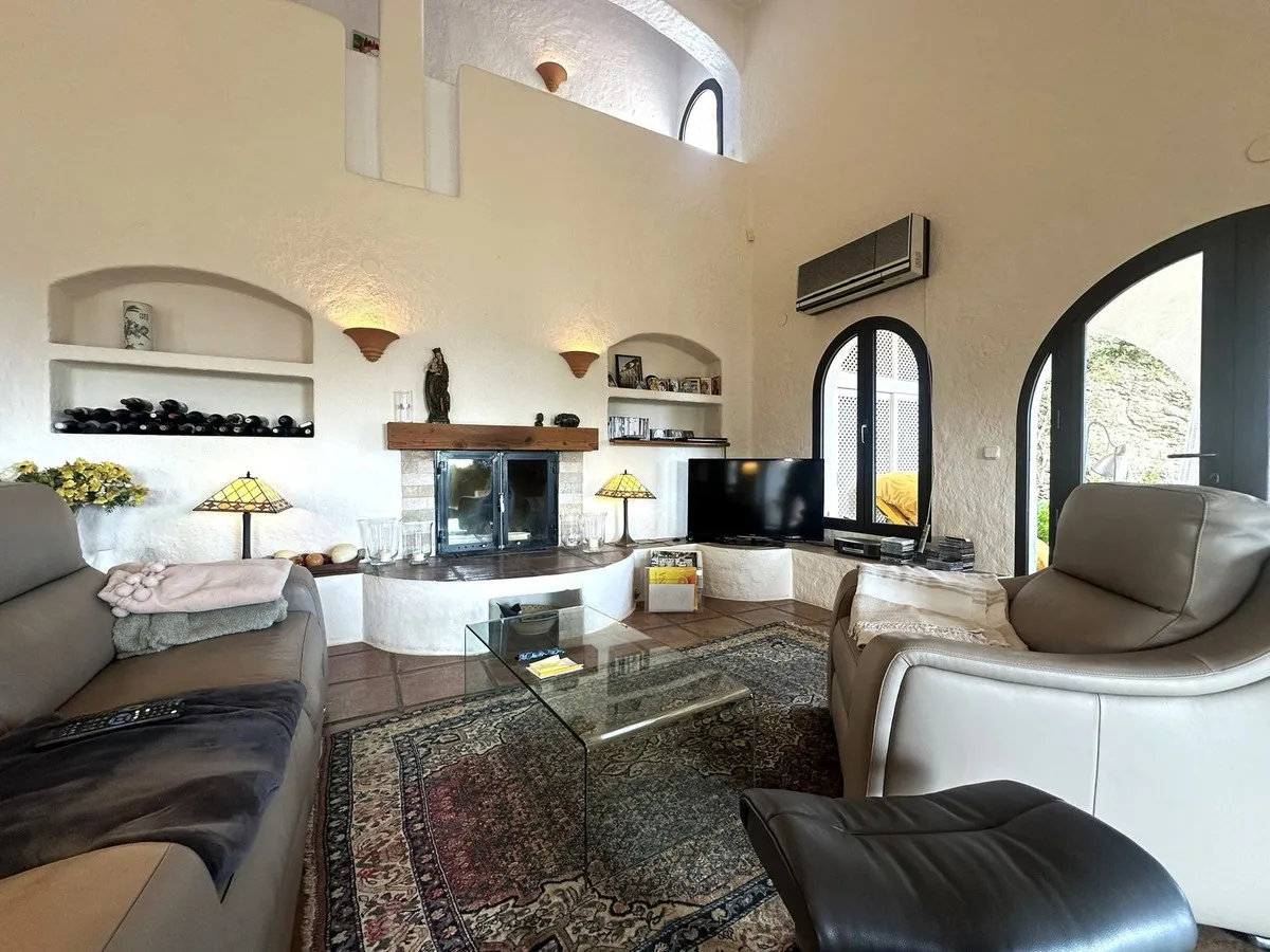 30b2b6dd-d079-41f6-bb5b-b8d9c9676a42