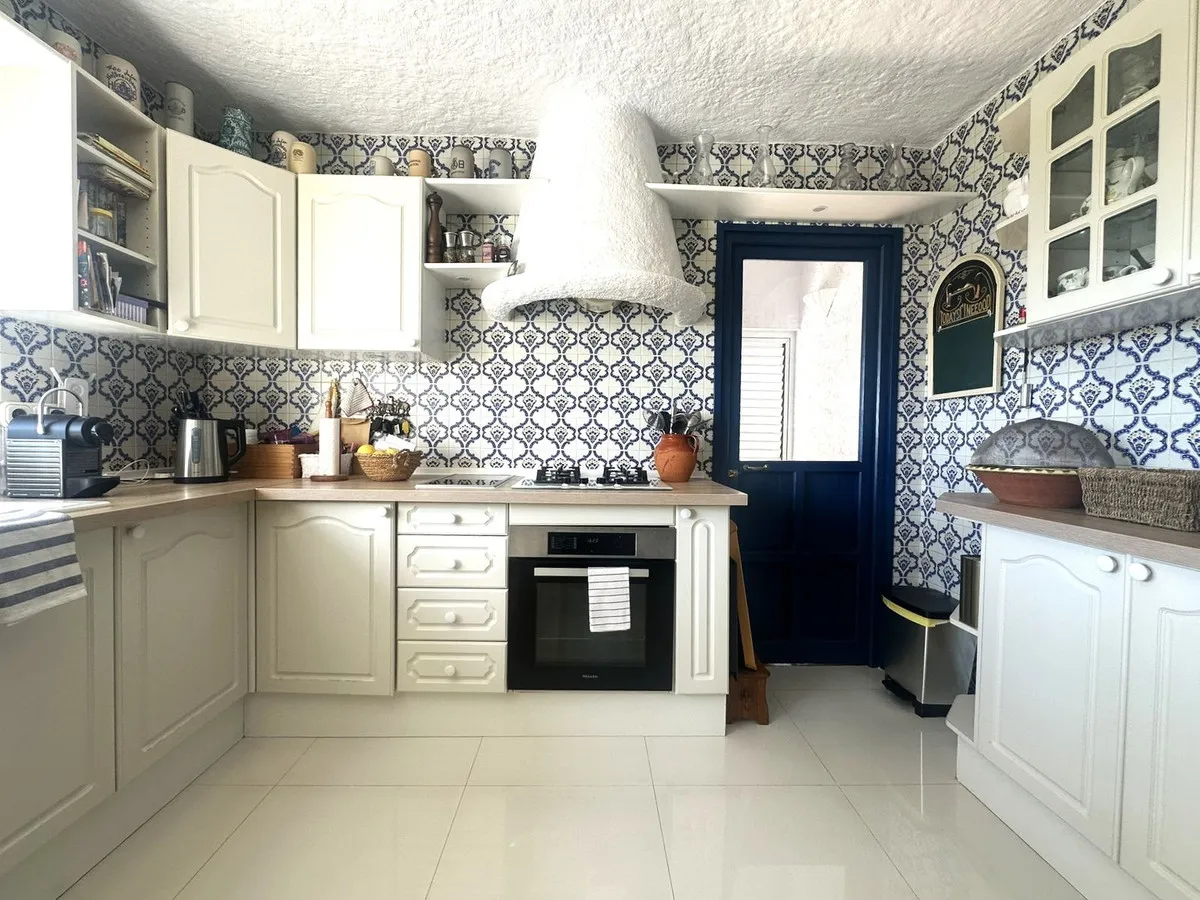 535b4562-20d8-4591-a373-cb8b52edf19d