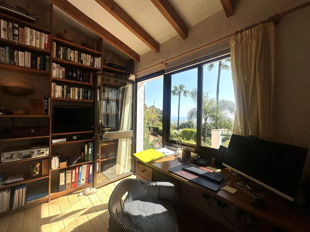 8ca4d463-3420-4d59-b9ec-df9cc7c67b3c