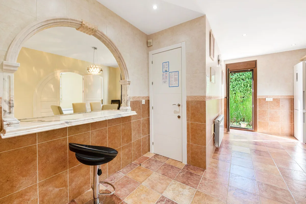 2a6c0bb2-fb1f-43a0-aaa9-bbb4ce47f440