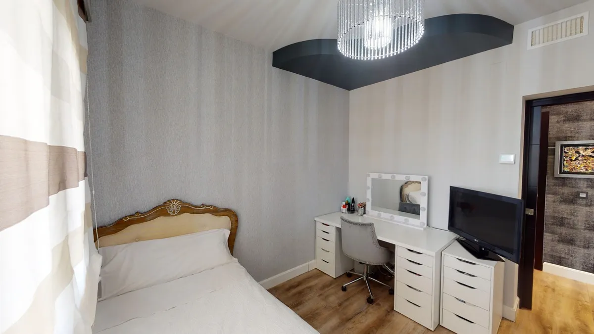 f2a74c98-eb69-4dc6-ad3b-d6c28050bb56