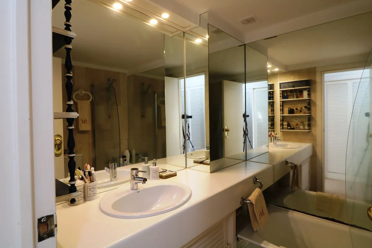 1e47f374-f3d7-44b8-94ef-2db30bd7c390