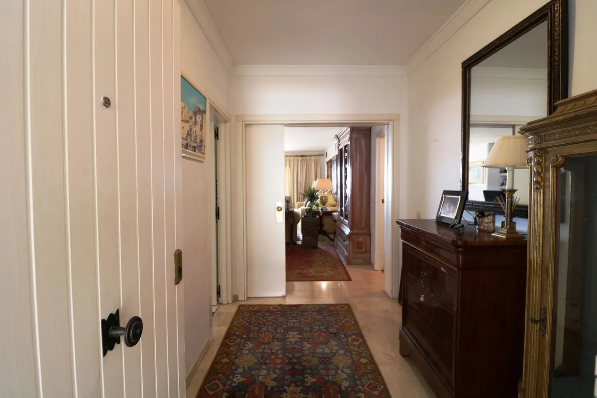 cc90e172-b8a8-4631-9734-0a274e759c54