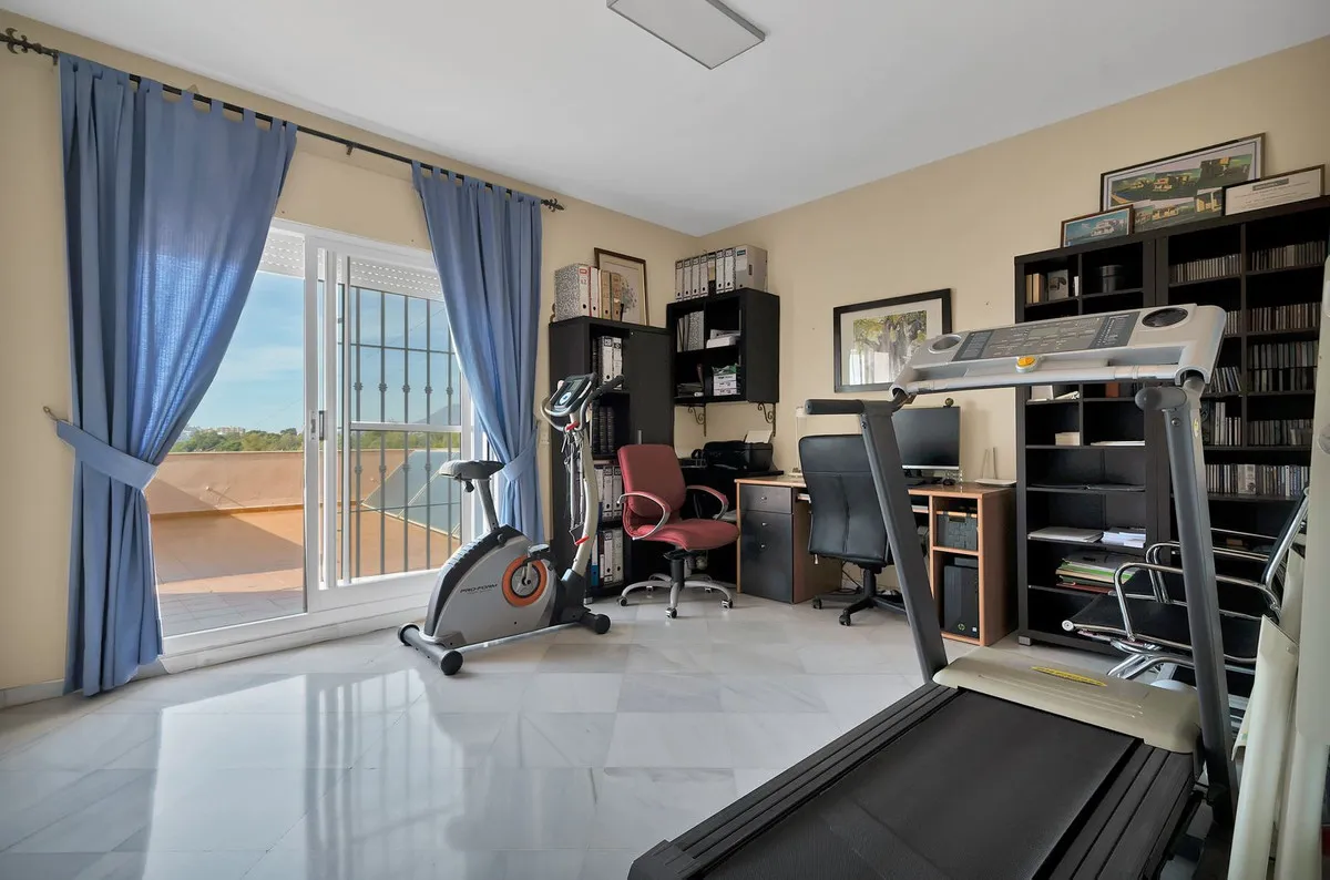 02d1173c-8909-4769-8cc4-8e8375027427