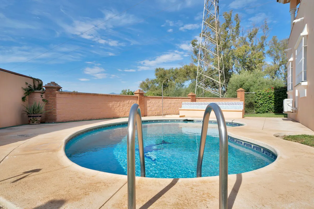 0a762c24-06e6-4b97-b7ac-9741a51f9fdc