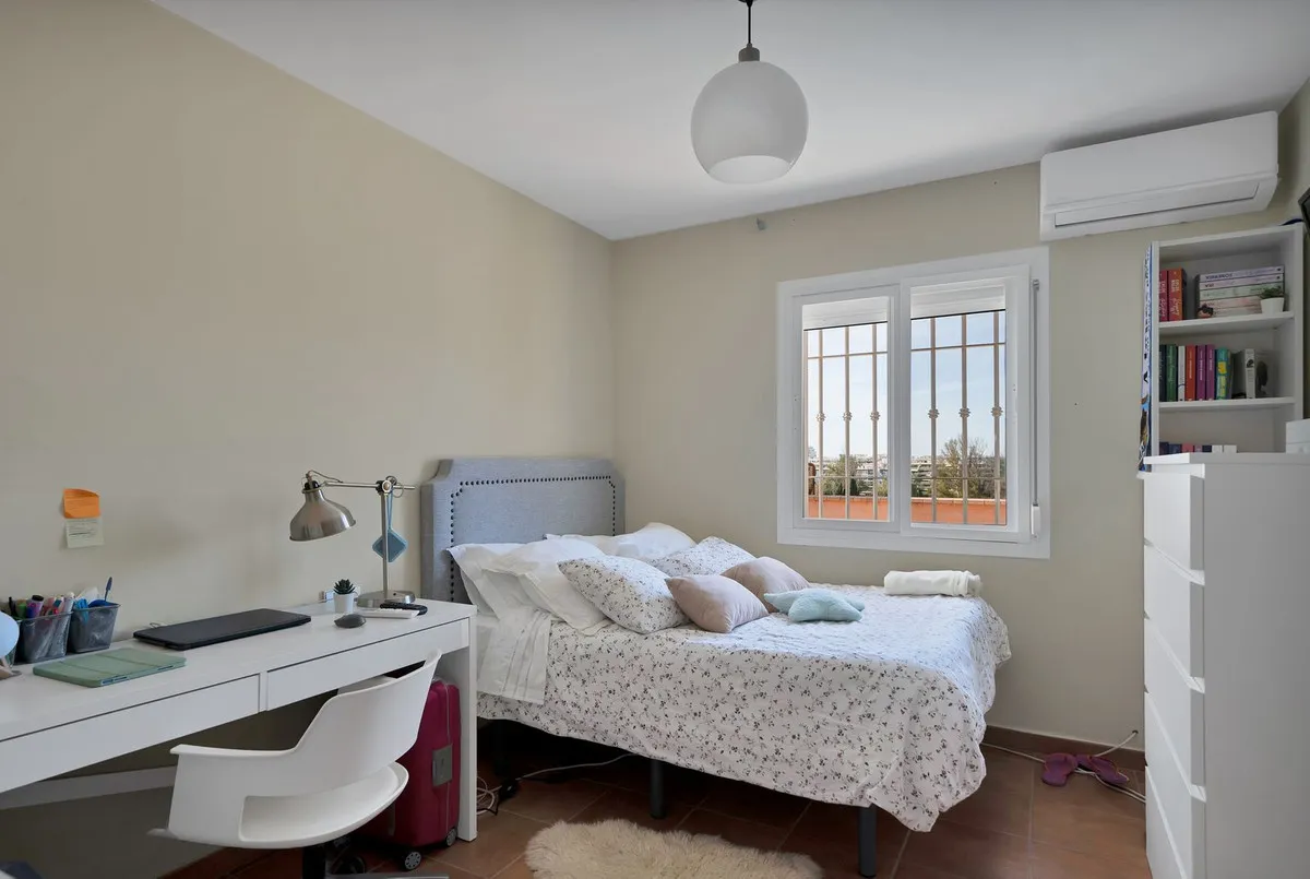 4e6c75ec-7f67-4933-93e5-a65ac591bf62