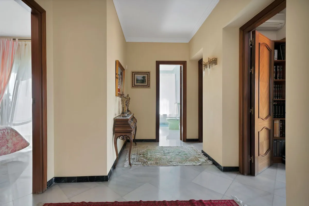 746c0a3b-fa96-4e7a-85df-7b42b37e2b3d