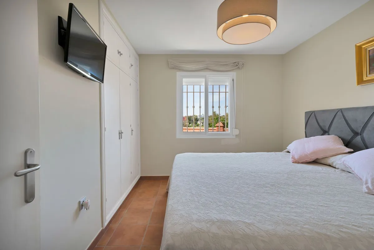 7dac728c-8560-4519-8e47-f0eb27de0641