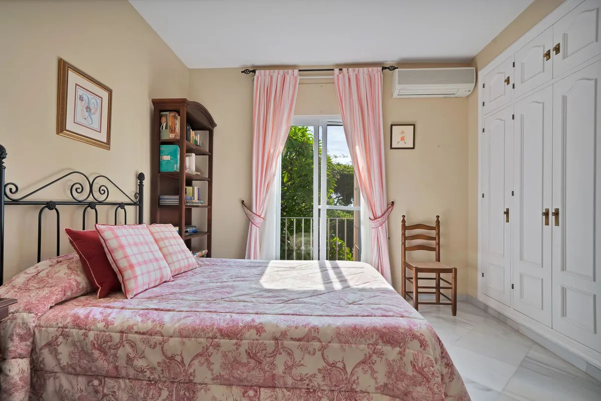 f7f67d63-e521-49e0-9cd7-8fccbc12c9dc