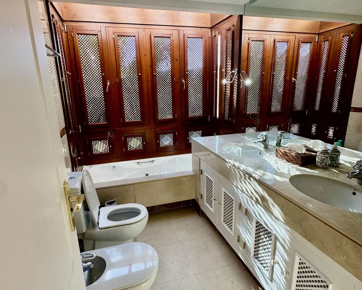 0e57708e-710f-41f9-a363-b751712ad6ca