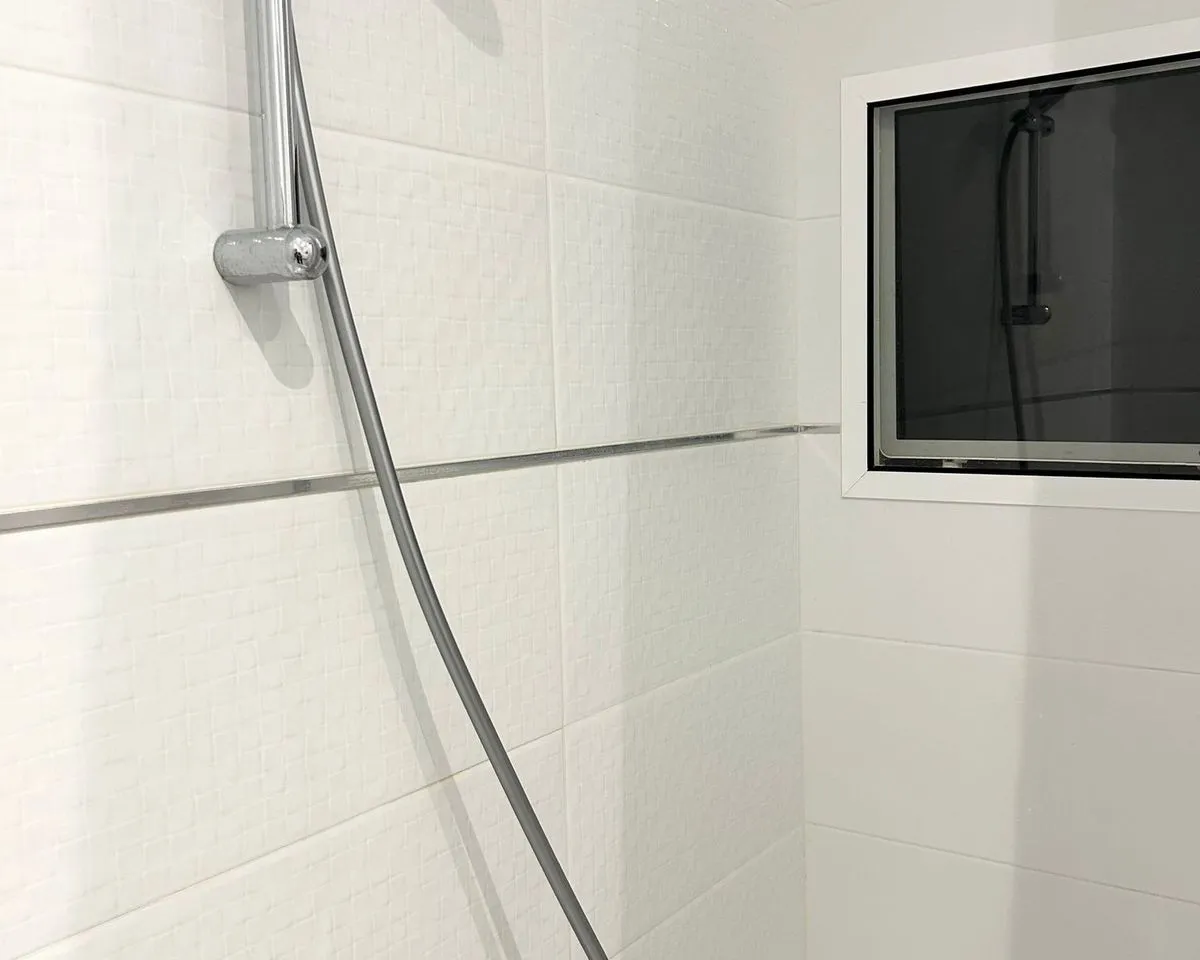 6a54143c-0eb4-439e-8af4-25bf97d01f93