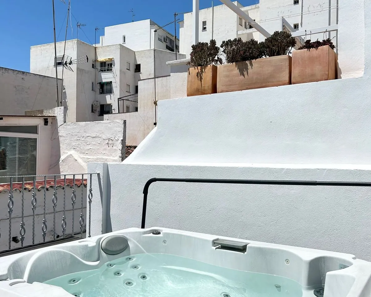 a1cf6182-0910-41cf-9fa5-3378bc0397f5