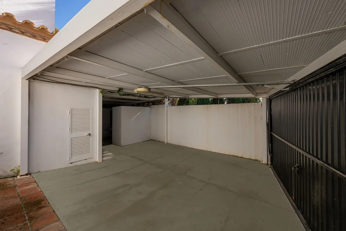 294adf78-23fe-41a3-90b3-1c4c4127ce7b