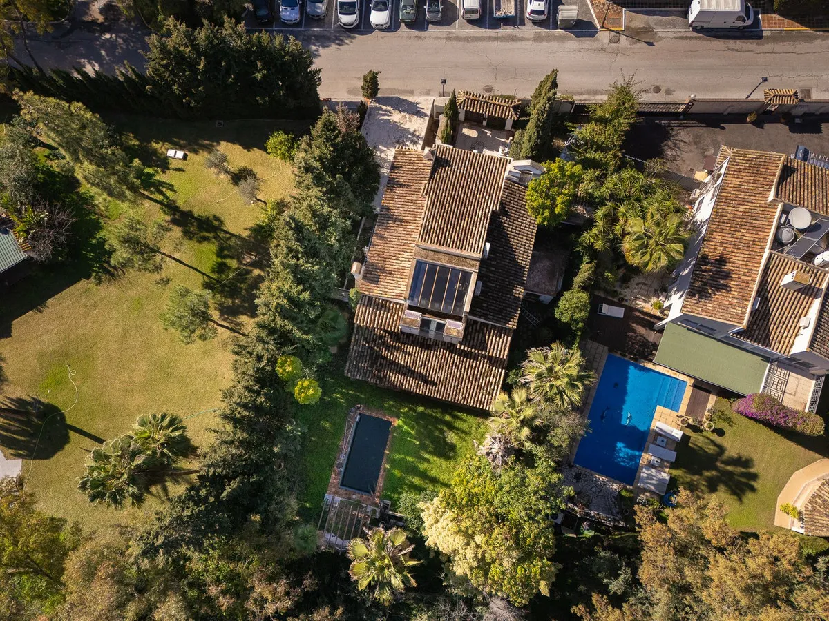 3277f3a5-017f-4b04-9494-999ca476f65f