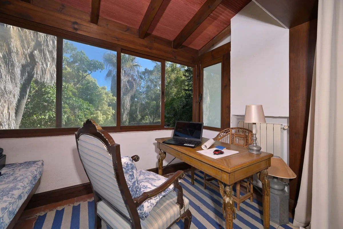 7ee21a7d-48b7-4ed1-98c2-db6303223dbd