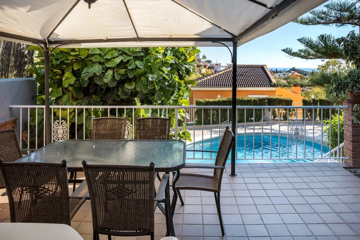 56b31665-bffd-42e6-b547-06b0f776449a