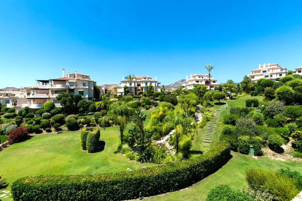 468f608b-55e1-4c02-bcb9-46d49ec1a6d6