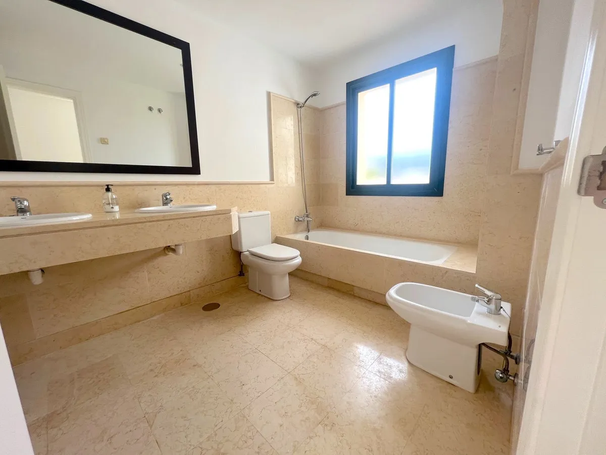 4c4dce2a-2e78-46bb-851a-9b6e5ccb9e89