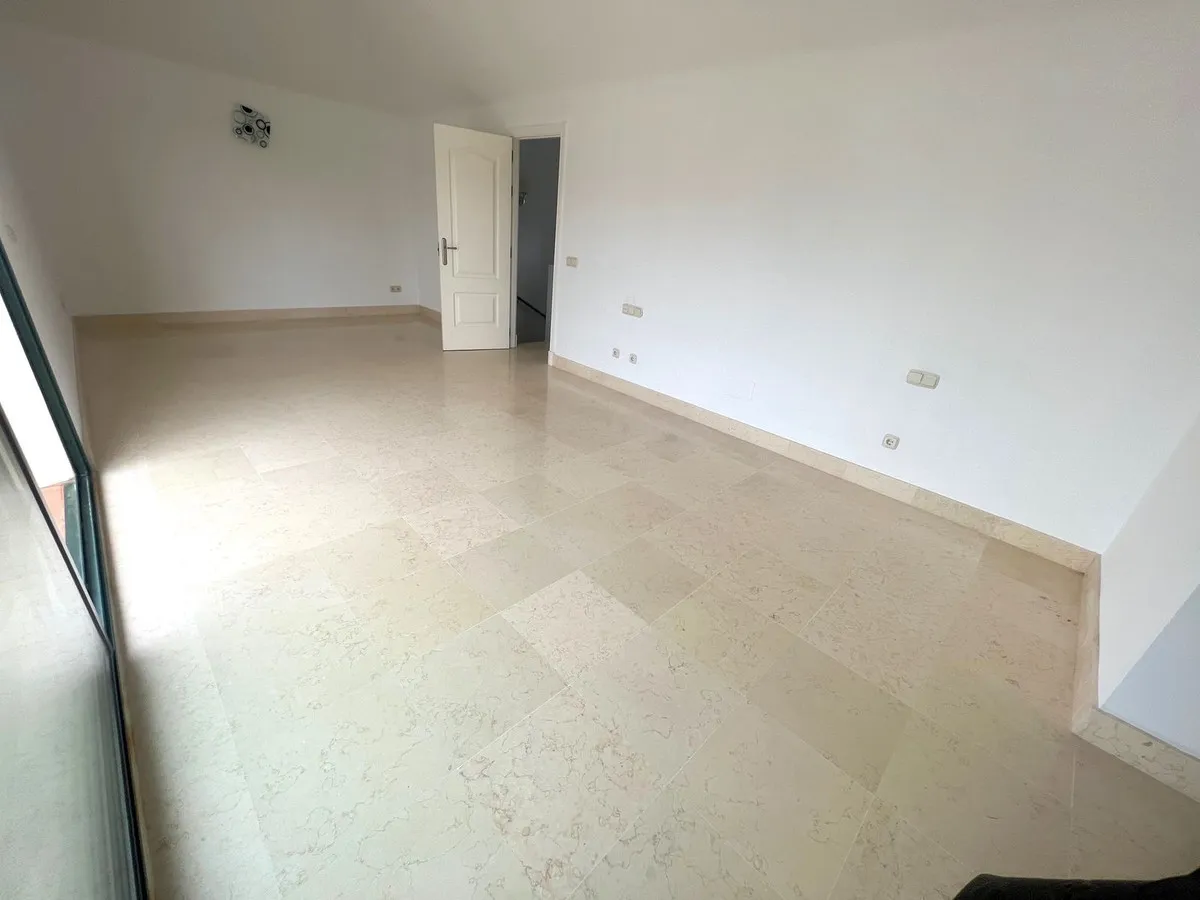 8733a5f2-8e25-4363-80f5-5901ded05bf9