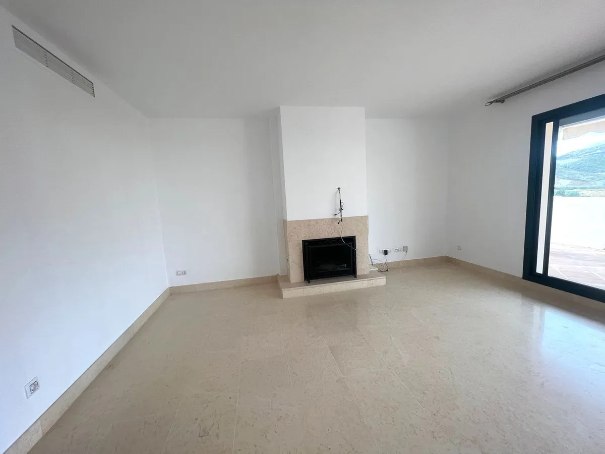 f8feac91-f80c-440a-bb90-1dd6fe6f99df