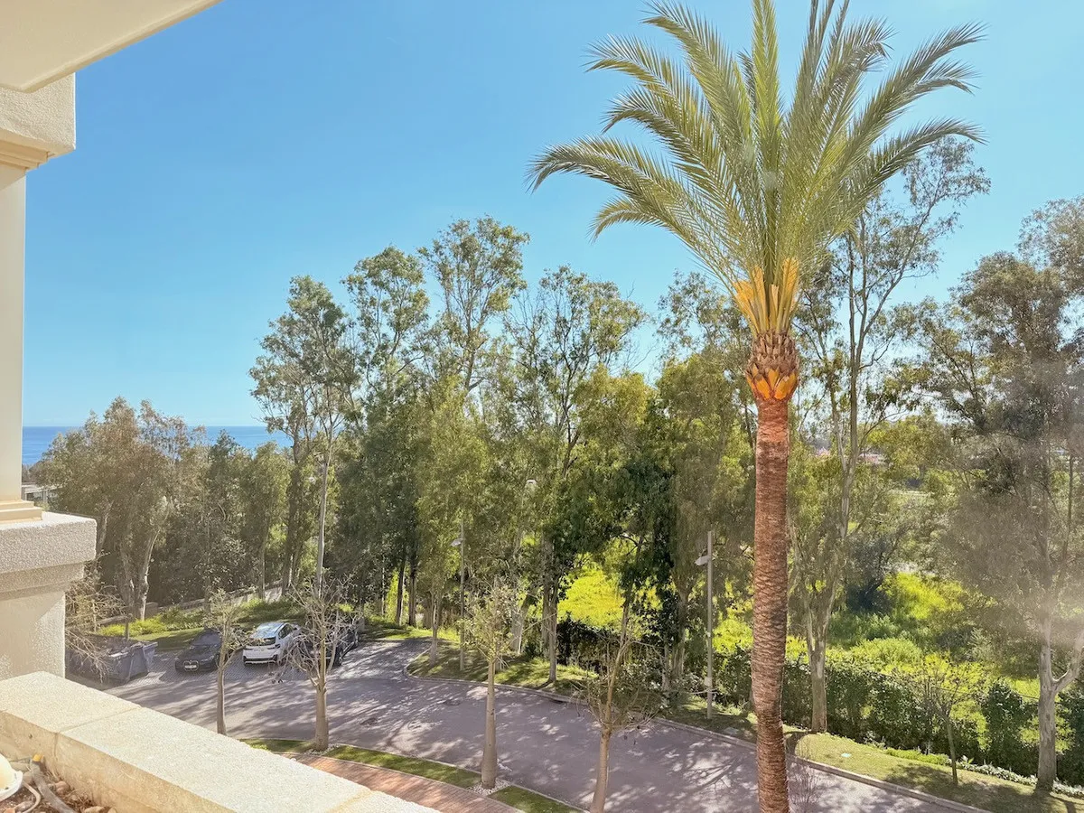 7c14863d-18a6-45dc-a942-e1f2ad2b90af