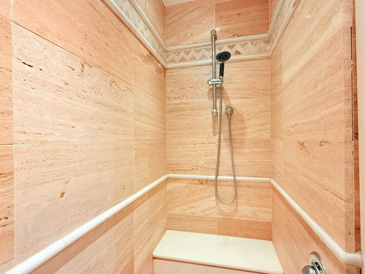 8f58fe48-44b3-485d-bfb0-f8c9b2359c21