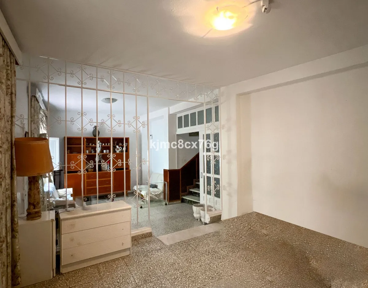 3ec5b92d-b554-4cfd-8ff6-594f7364cd7d