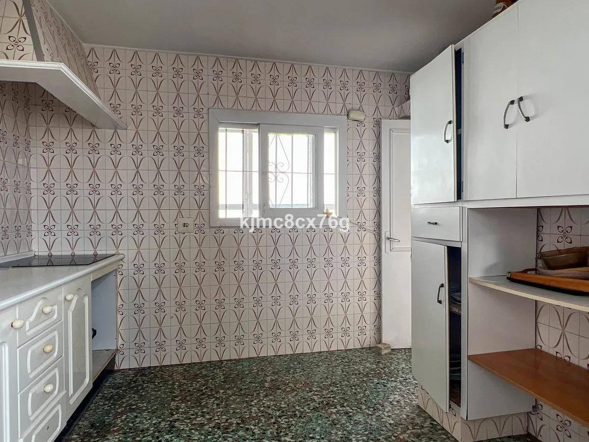 59b2fc60-2a06-460f-ac94-cdbe08834602