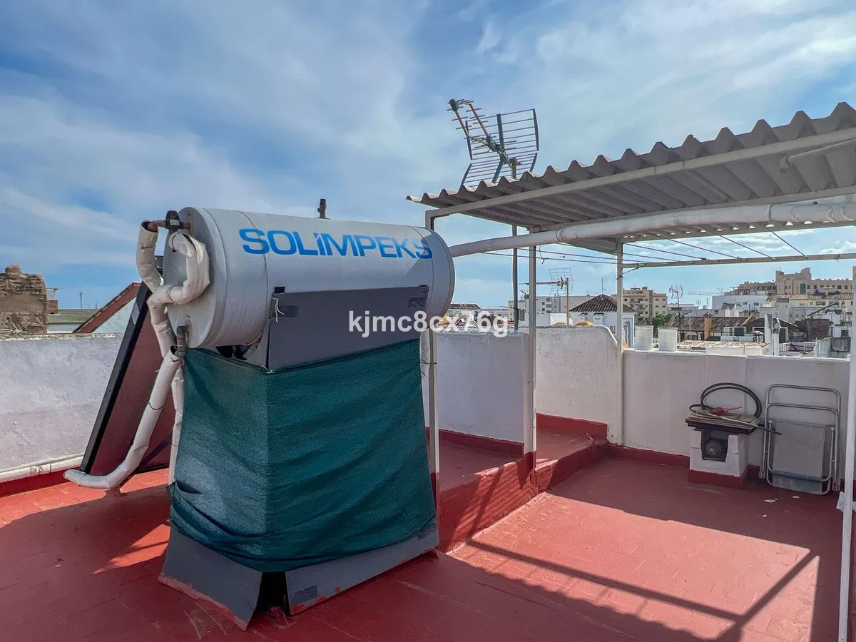 aa1c1214-eece-4d93-9e71-bcf69d3720eb