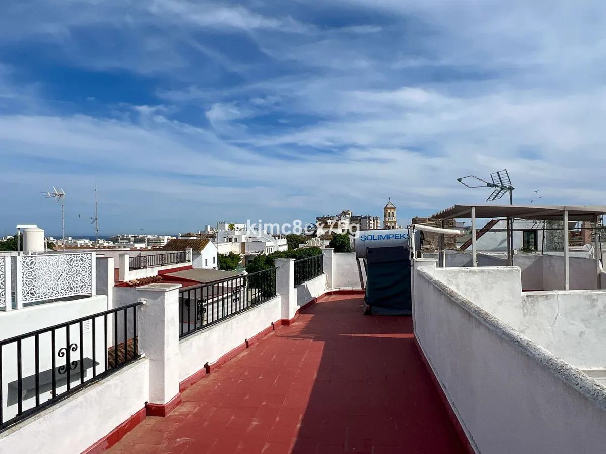 b5ba7982-d4c5-481c-90bc-8b4082ff33c3