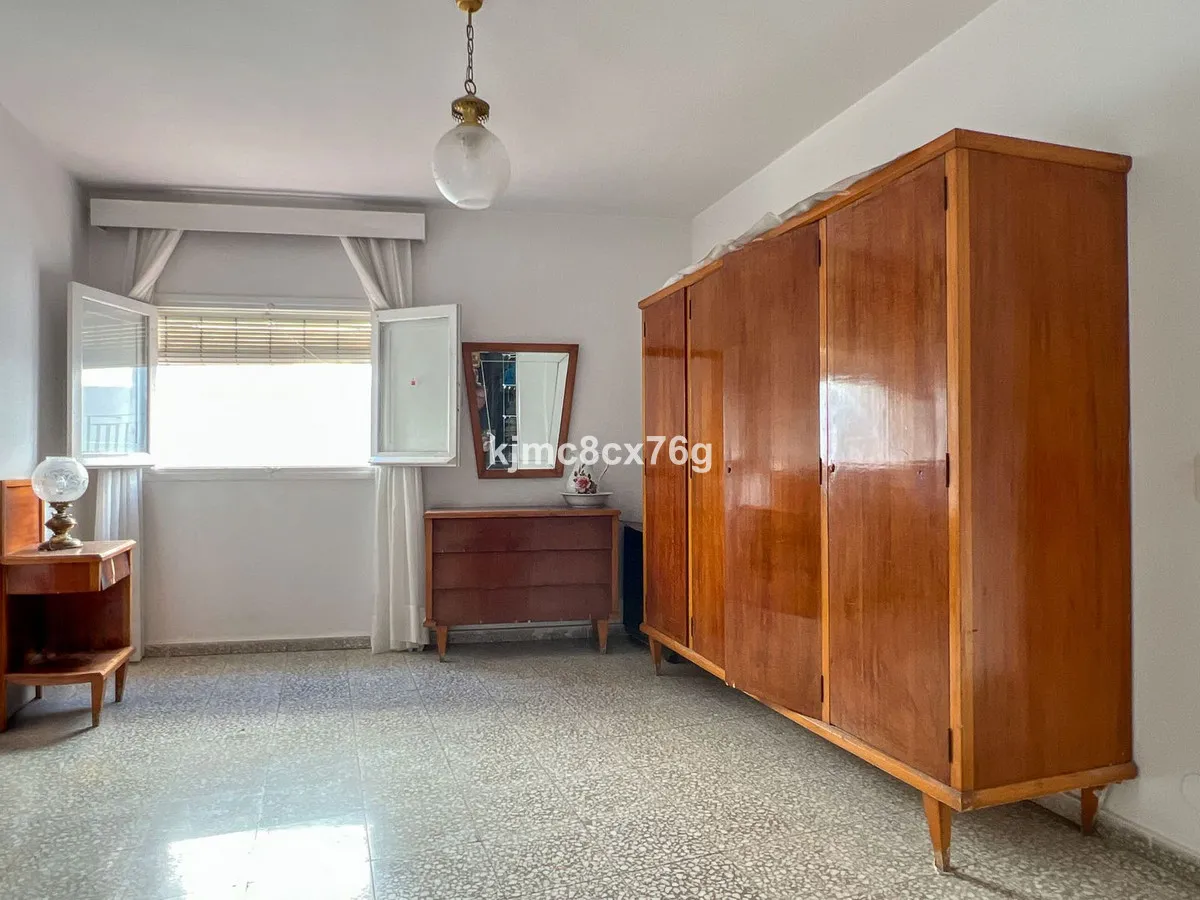 bf80000d-a878-4e7e-adb3-69eda880567b