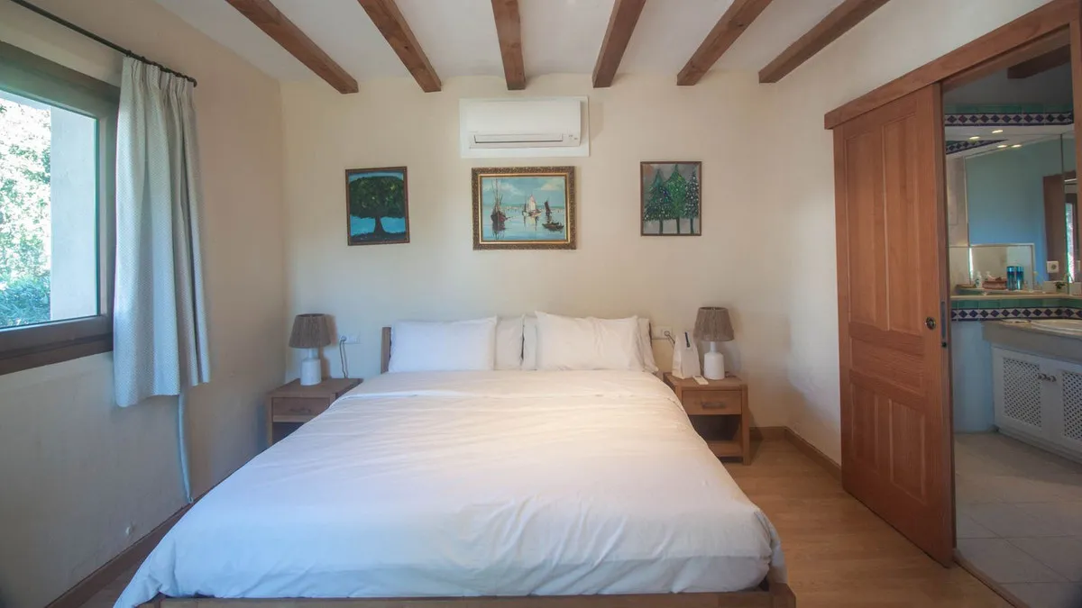 0fc4da4f-46f3-4a22-936b-39af3321133f