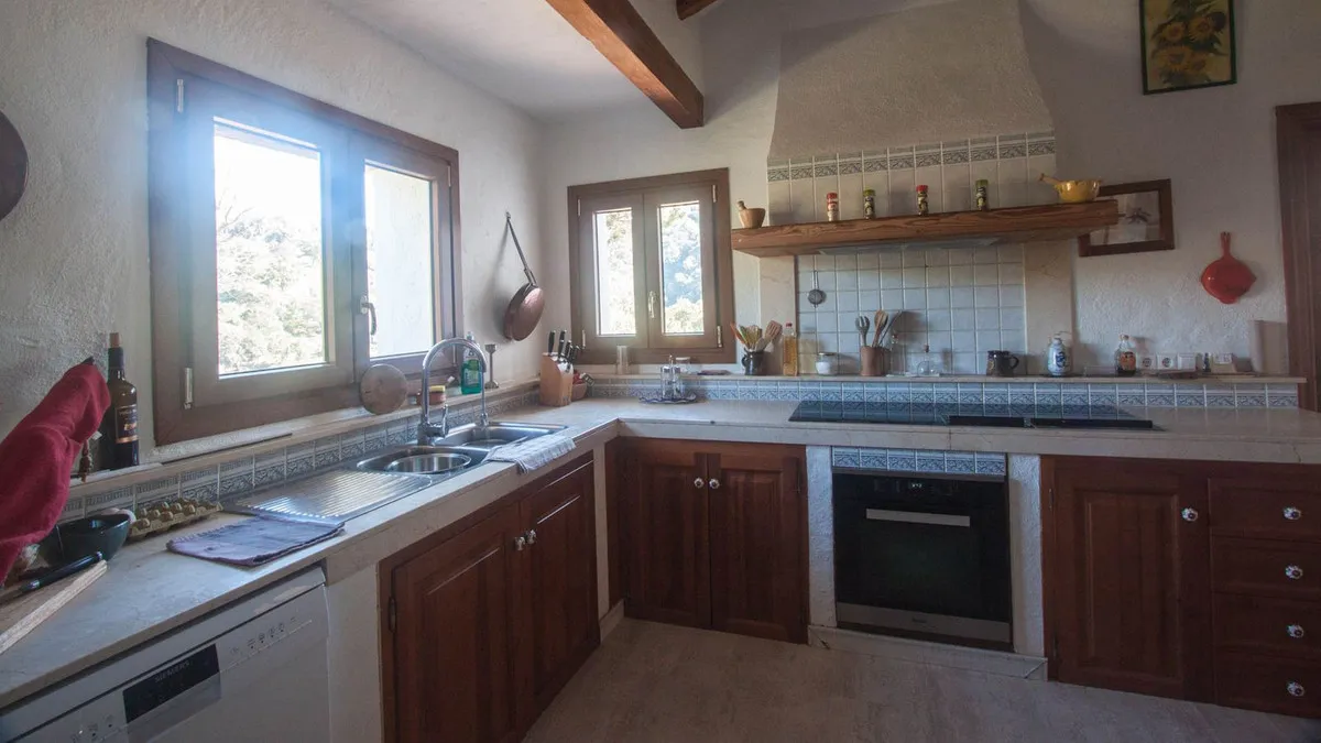 5dbbbe4e-afbe-40a9-9c08-bb5a76818d99