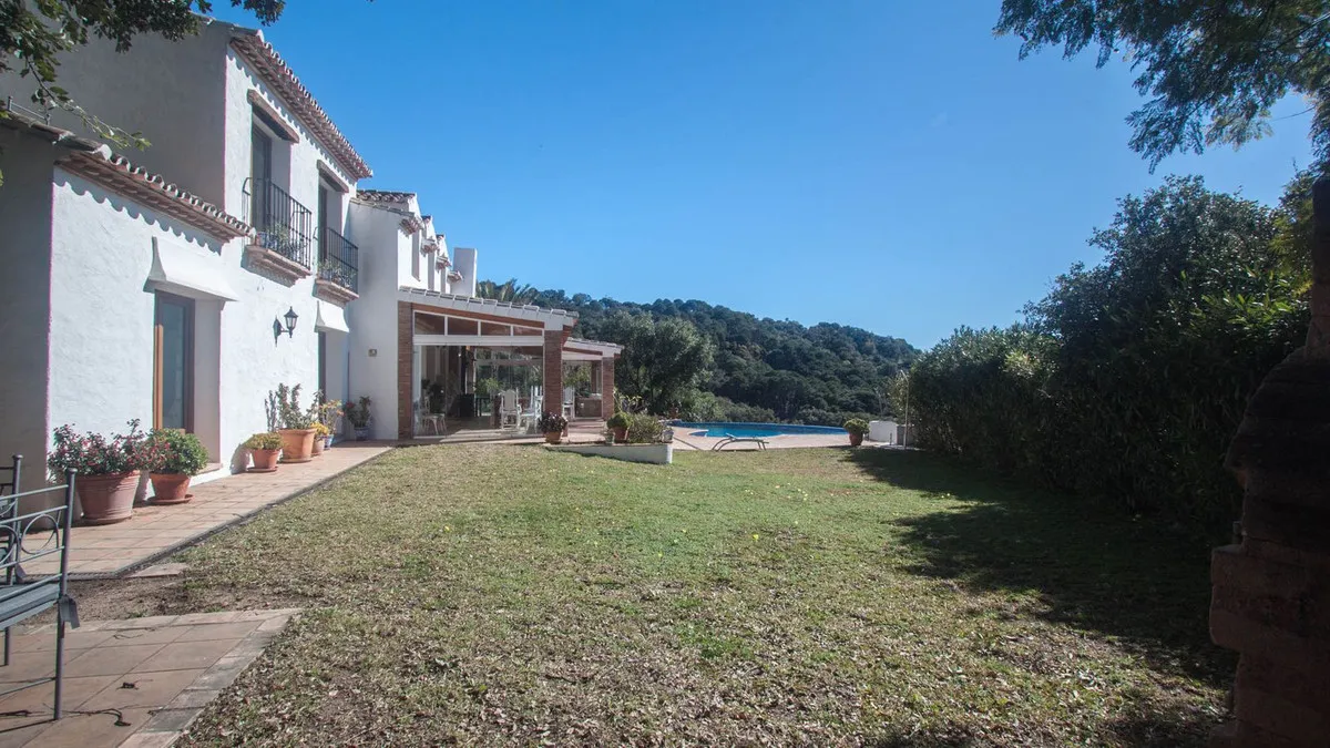 cc584ac1-b49f-435d-bacd-c8fafe594fd7