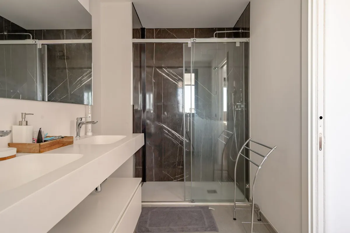 6ac6be82-099a-40cc-a431-8cfec74a2ceb