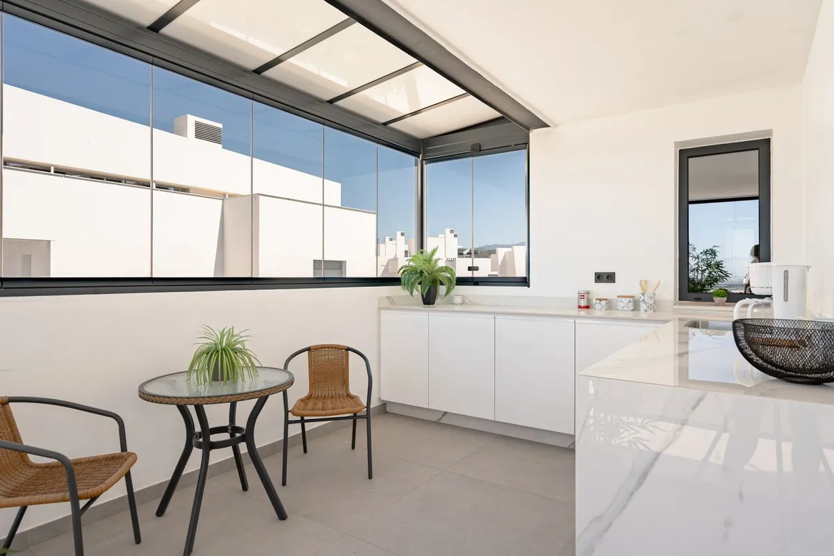 e115f990-1ab5-4abd-a968-3bafd4ba46e3