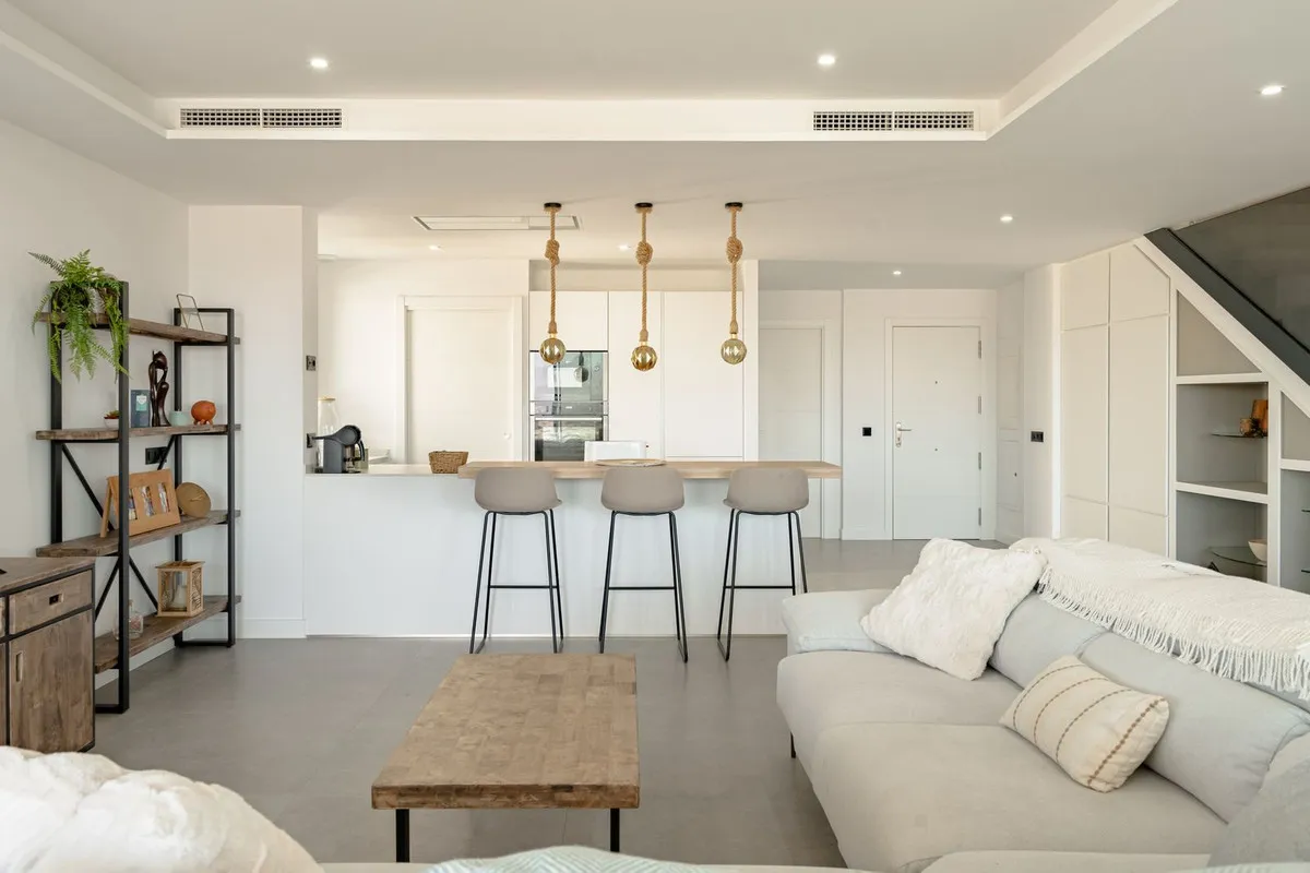 fb36a7fe-3e0b-455c-9859-eba1f9f3c2f6