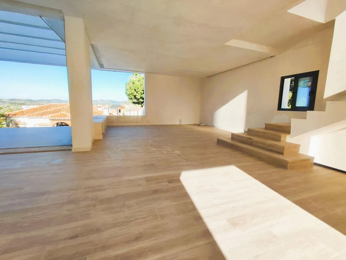 24fb2283-1d6e-4259-b84c-24c96bdb555e