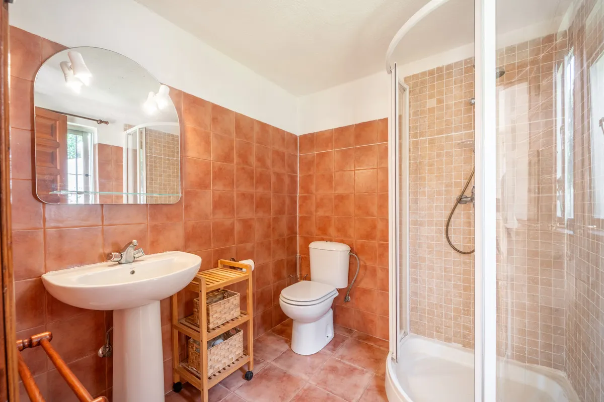 6c096cac-ea56-40b4-a0d5-40fee976b1cf