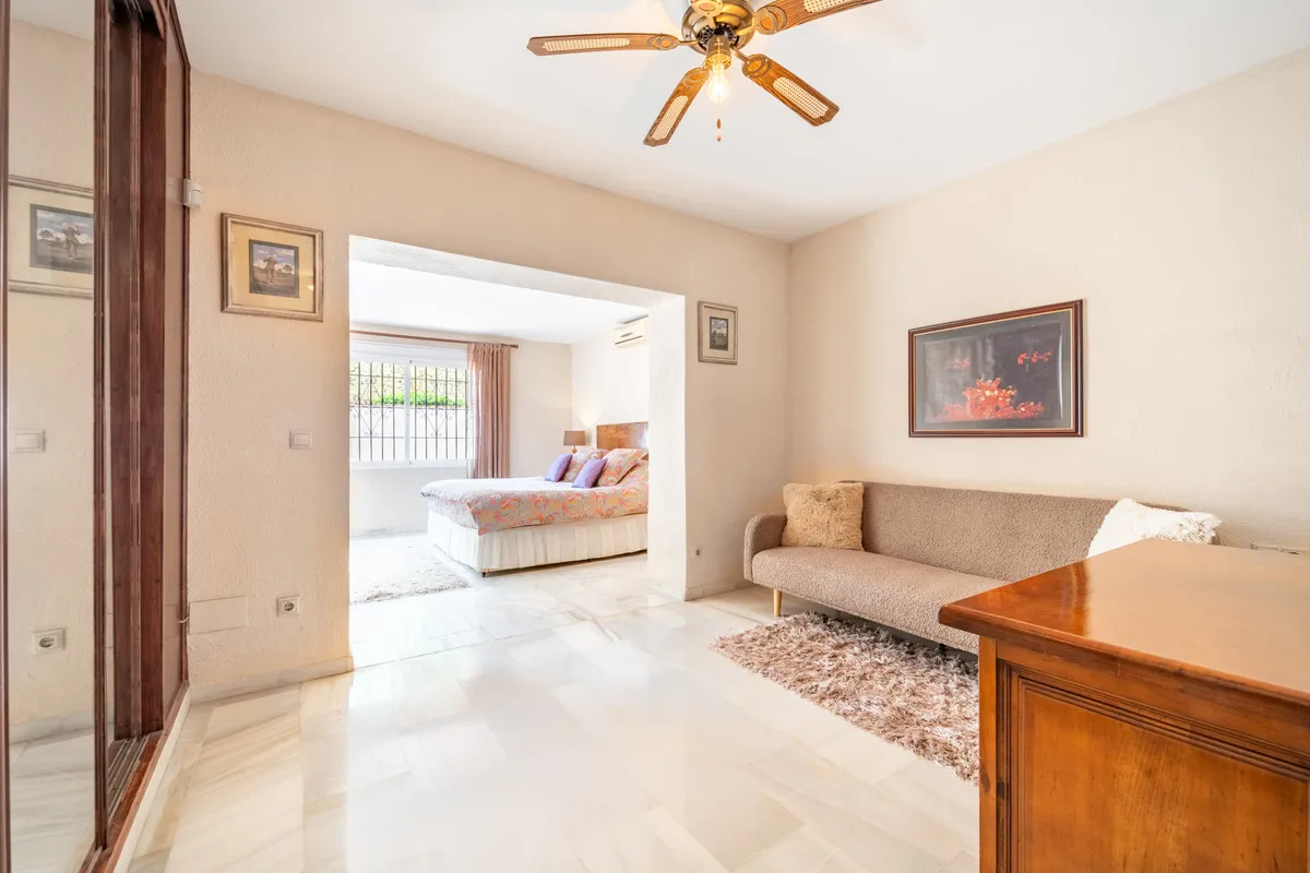 9c2d33ce-7109-48d2-8f2d-07255463d09e