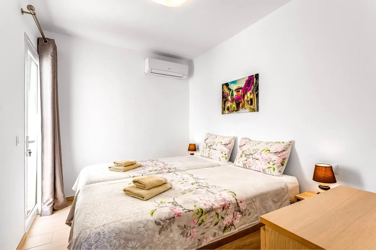 824f9732-55c9-4530-bdea-c06545f69777