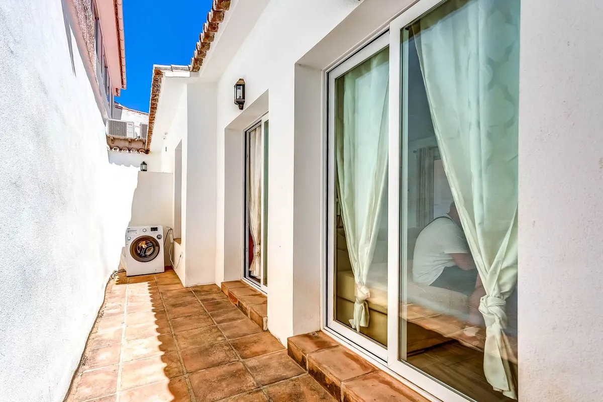 89d08735-f879-4621-a6c1-e69d829d7809